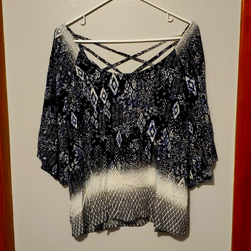 Daytrip cropped shirt-tags on
